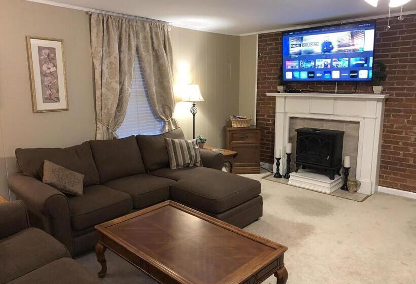 Bed and Breakfast The Inn On Front Street