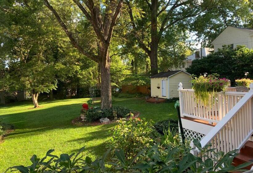 Bed and Breakfast The Inn On Front Street