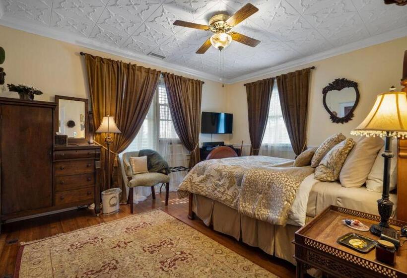 Bed and Breakfast The Inn On Front Street