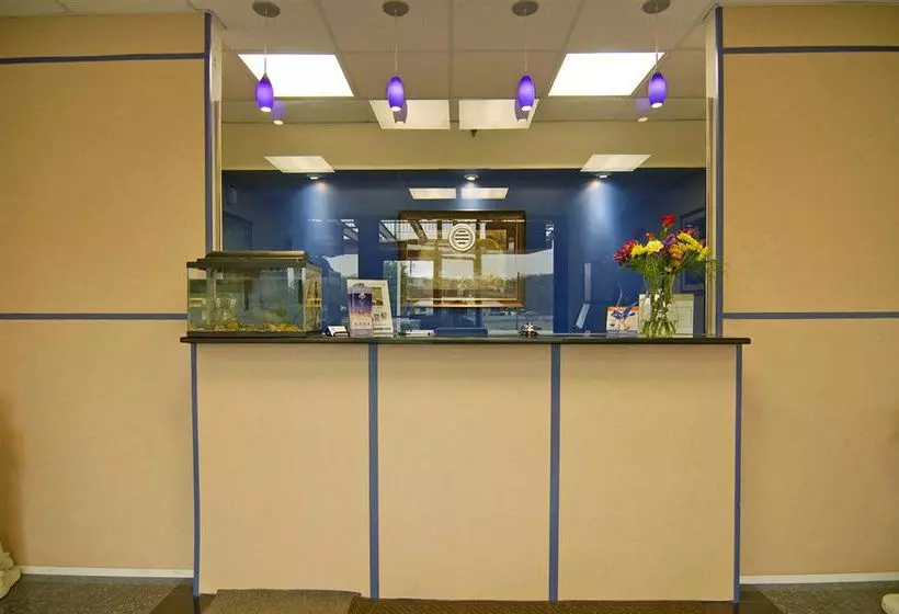 Hotelli Americas Best Value Inn Wethersfield Hartford