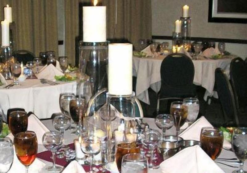 فندق Courtyard Salina