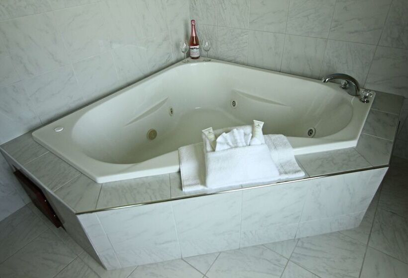 Отель Crown Pointe Lodge; Bw Signature Collection