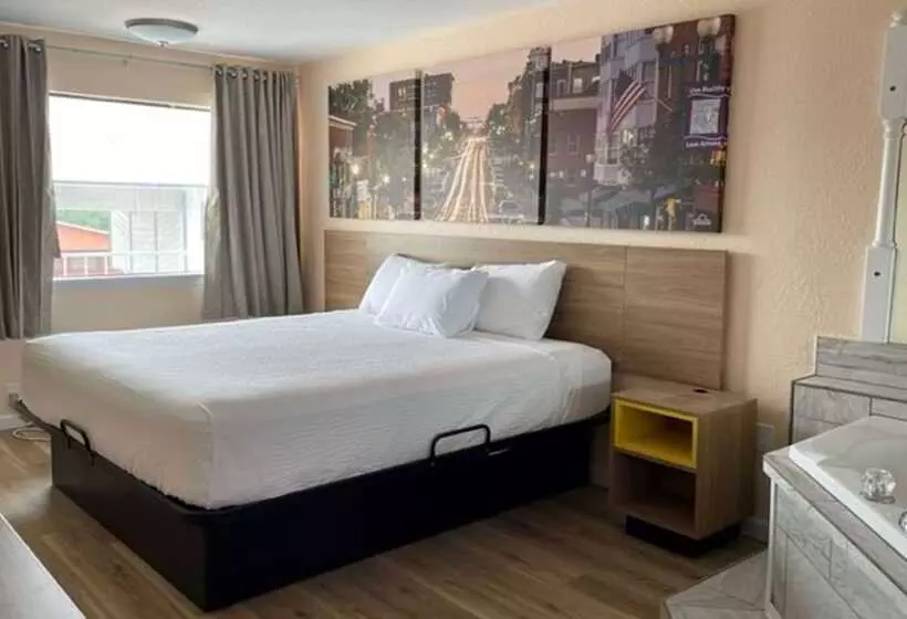 호텔 Days Inn By Wyndham Branson Near Theatre District