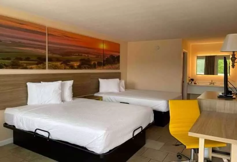 호텔 Days Inn By Wyndham Branson Near Theatre District