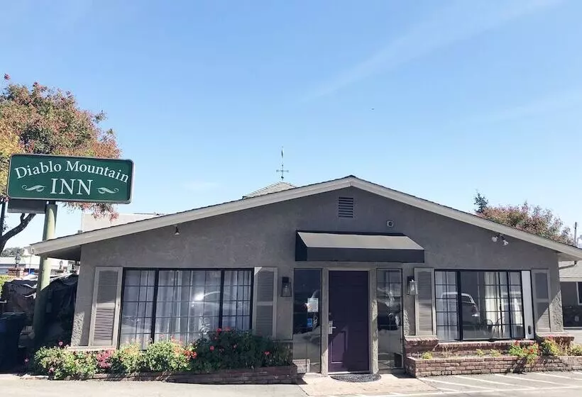 ホテル Diablo Mountain Inn Walnut Creek