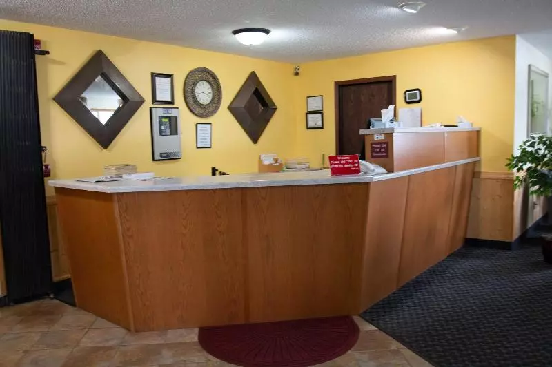 هتل East Grand Inn