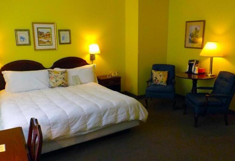 Отель Higher Ground