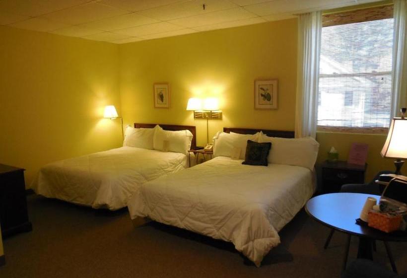 Отель Higher Ground