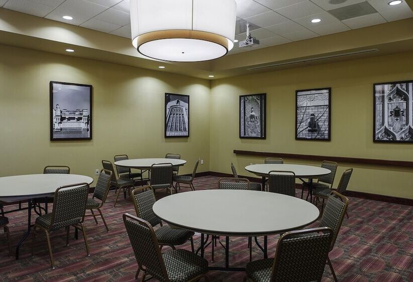 Otel Holiday Inn Ardmore, An Ihg