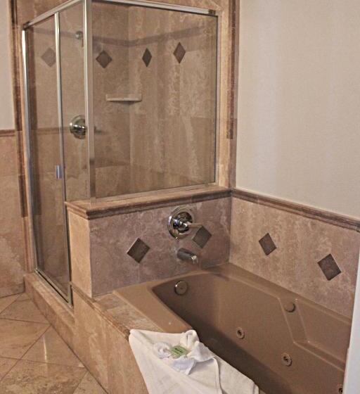 酒店 Little Sur Inn