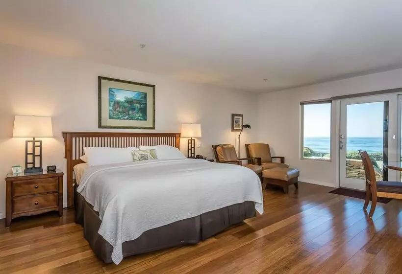 酒店 Little Sur Inn