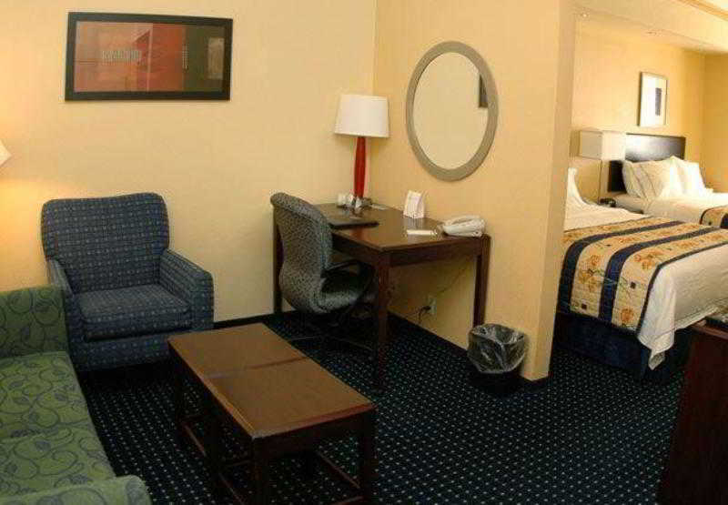 호텔 Springhill Suites By Marriott Grand Rapids Airport Southeast