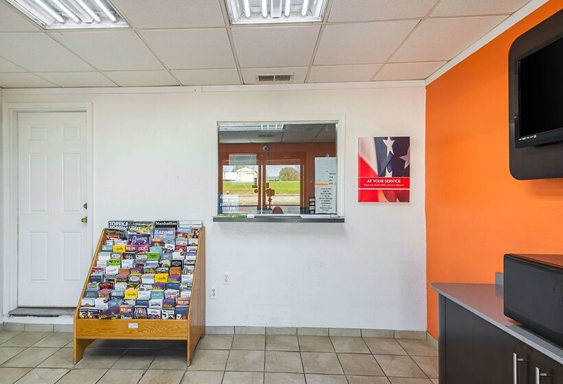 Motel 6blue Springs, Mo