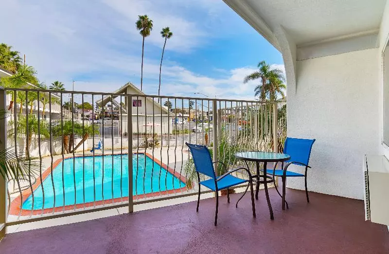 Motel 6oceanside, Ca, Marina
