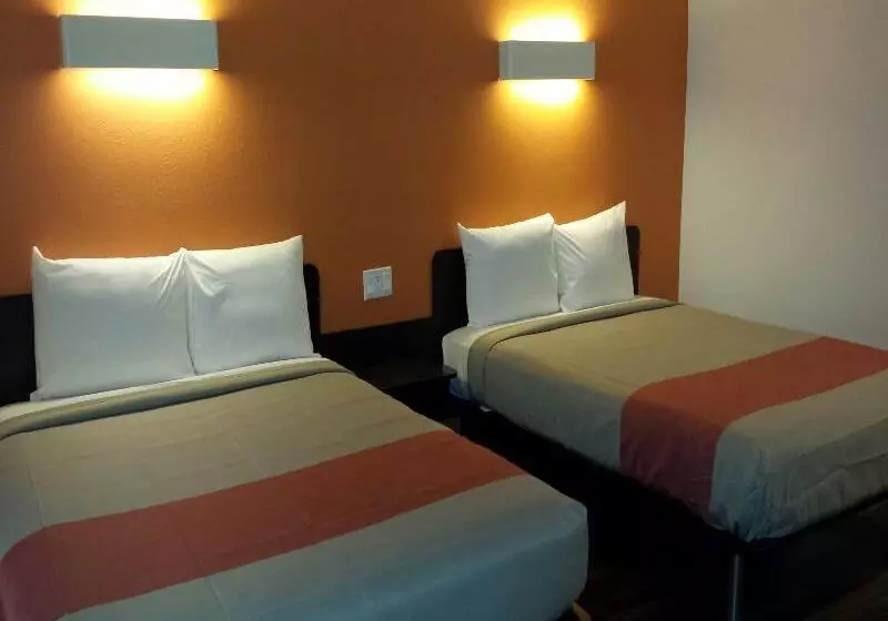 Motel 6oceanside, Ca, Marina