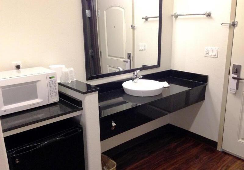 Motel 6oceanside, Ca, Marina