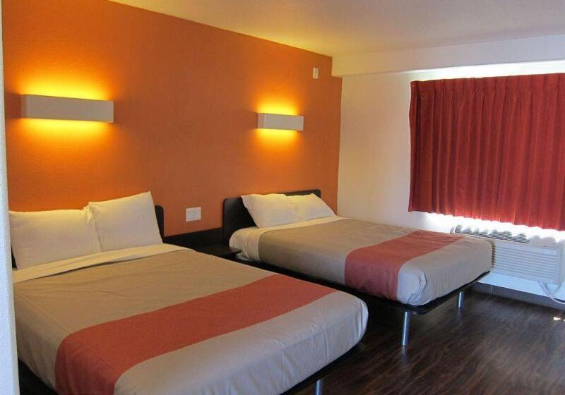 Motel 6oceanside, Ca, Marina