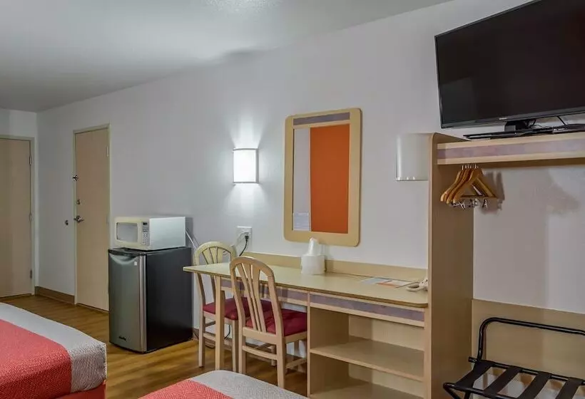 Motel 6 Redmond, Or