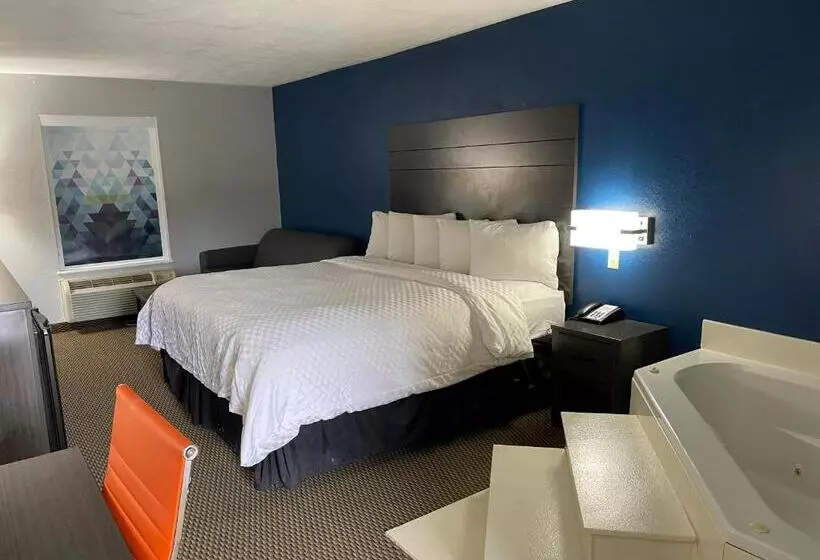 モーテル Clairmont Inn & Suites   Warren