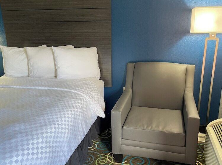 모텔 Clairmont Inn & Suites Warren