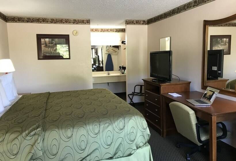 모텔 Clairmont Inn & Suites Warren