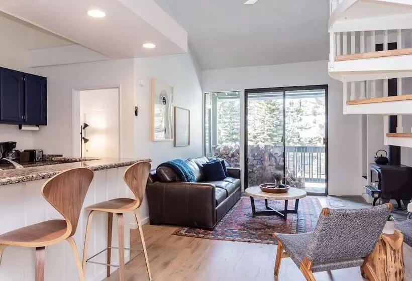 리조트 Crestview B44