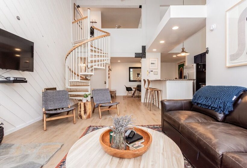 리조트 Crestview B44