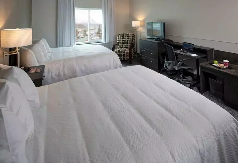 Totem Hotel And Suites