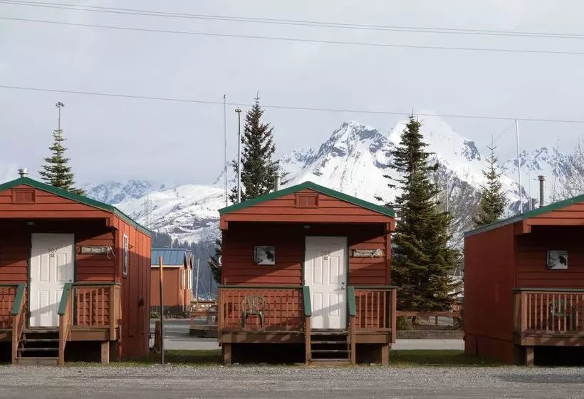 Totem Hotel And Suites