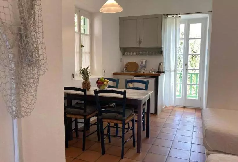 Alkyonis Villas
