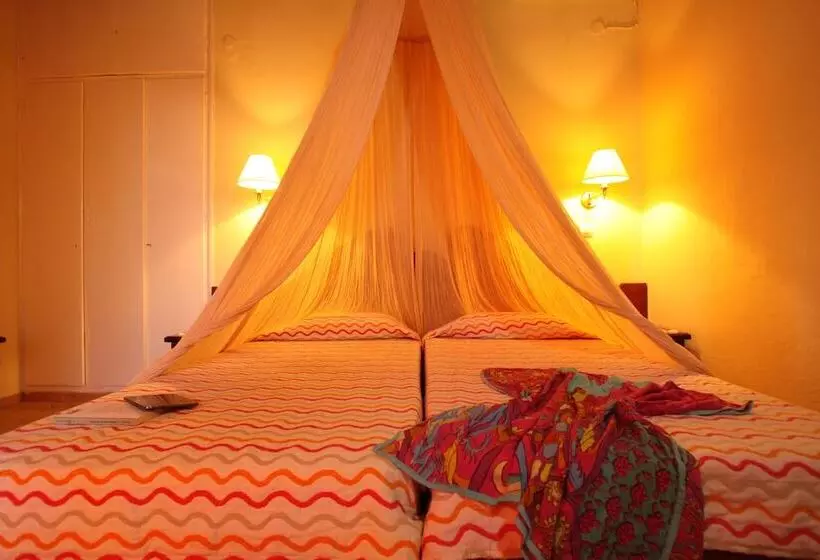 Fouxia Apartments And Studios