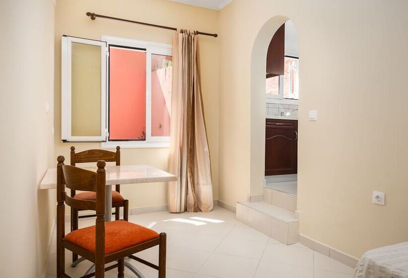 Fouxia Apartments And Studios