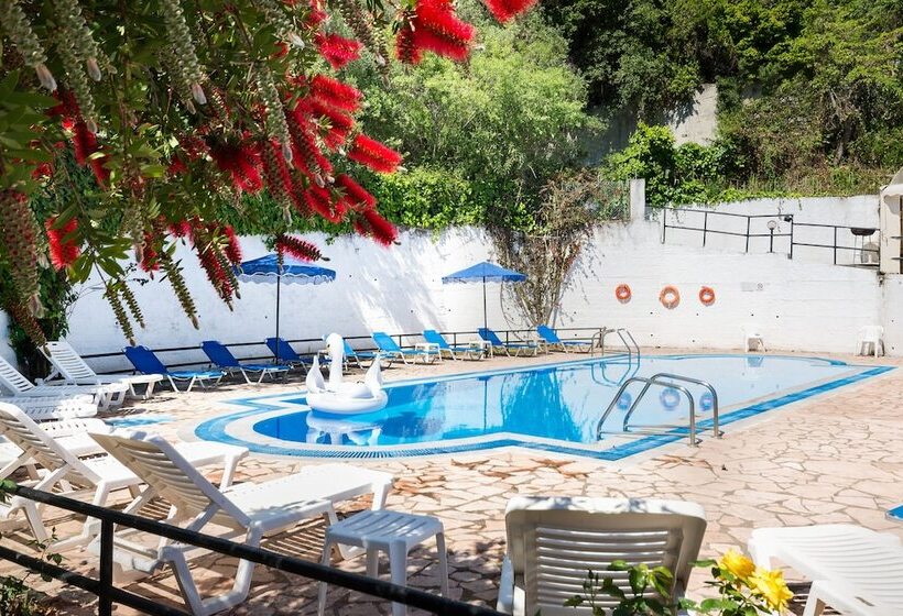 Fouxia Apartments And Studios