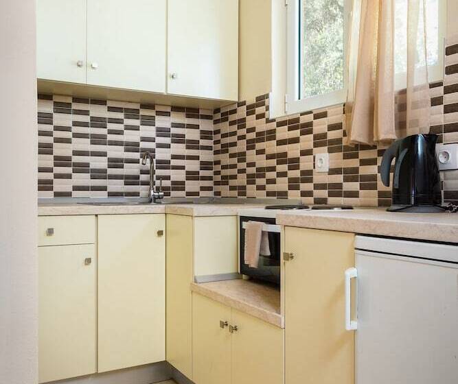 Fouxia Apartments And Studios