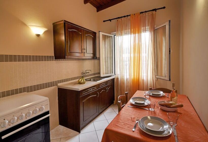 Fouxia Apartments And Studios