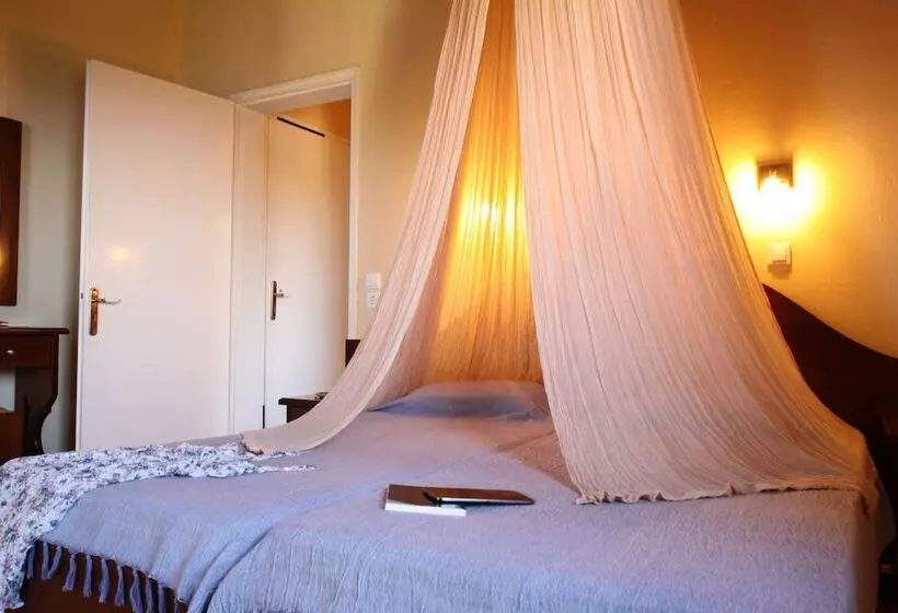 Fouxia Apartments And Studios