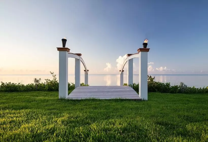 Grassy Flats Resort & Beach Club