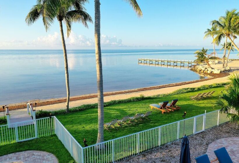 Grassy Flats Resort & Beach Club