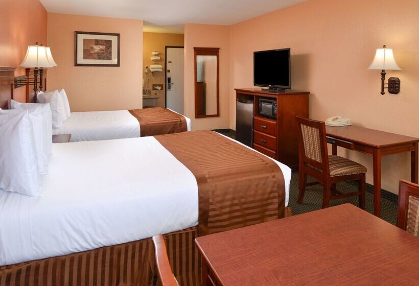 호텔 Americas Best Value Inn & Suites East Bakersfield