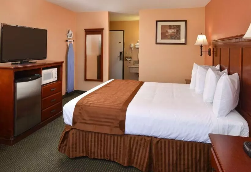 호텔 Americas Best Value Inn & Suites East Bakersfield