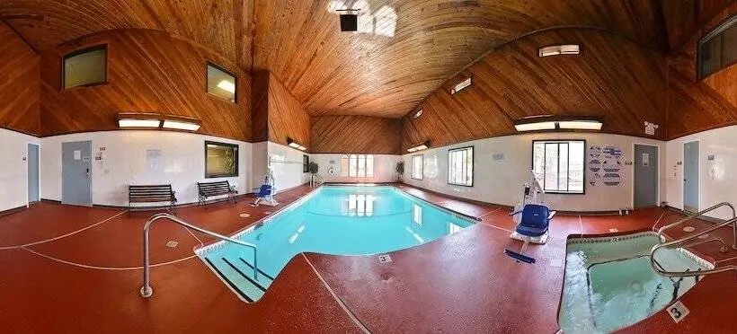 호텔 Americas Best Value Inn & Suites East Bakersfield