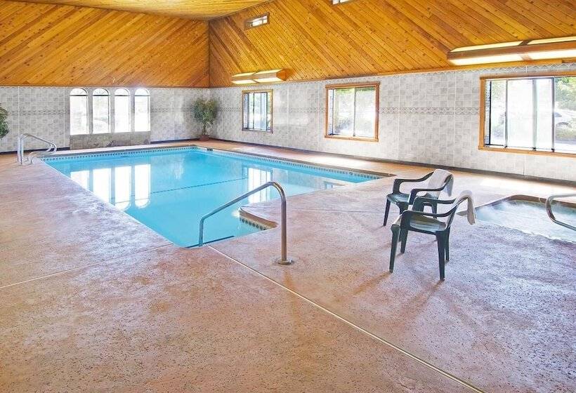 호텔 Americas Best Value Inn & Suites East Bakersfield