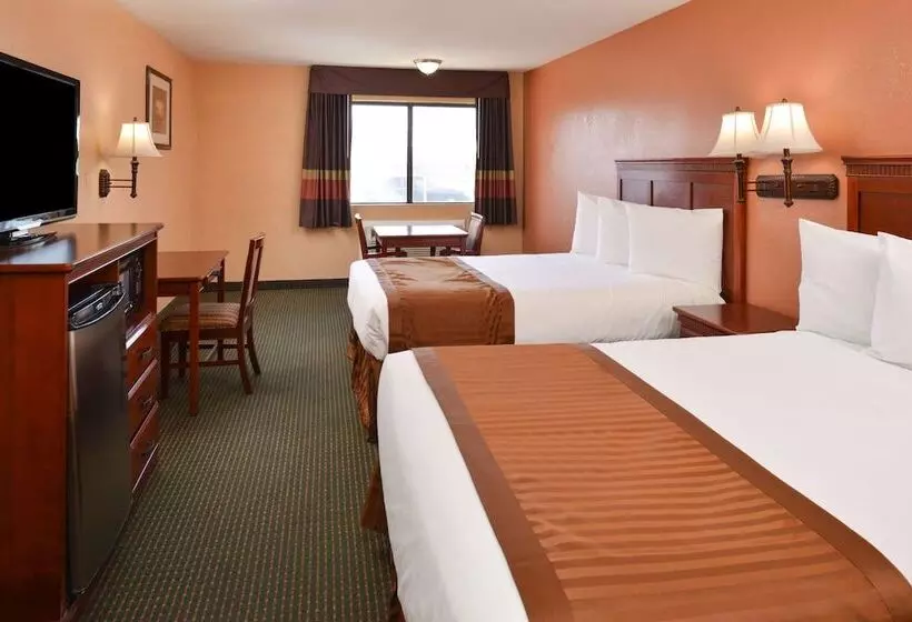 호텔 Americas Best Value Inn & Suites East Bakersfield