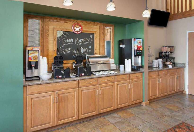 ホテル Americinn By Wyndham Greenville