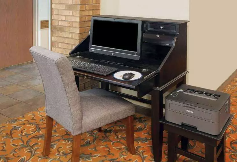 Отель Americinn By Wyndham Greenville