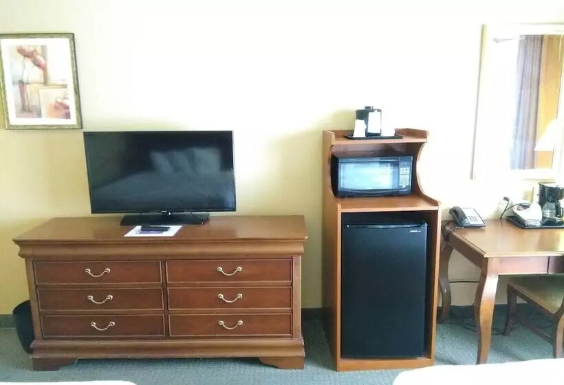 호텔 Baymont By Wyndham Clinton