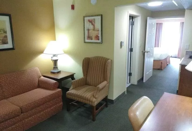 호텔 Baymont By Wyndham Clinton