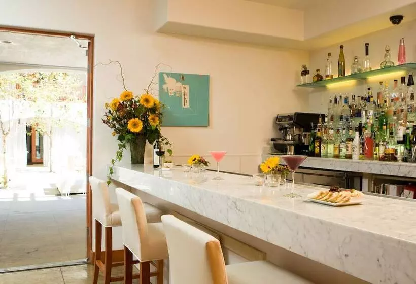 酒店 Casa 425 + Lounge, A Four Sisters Inn