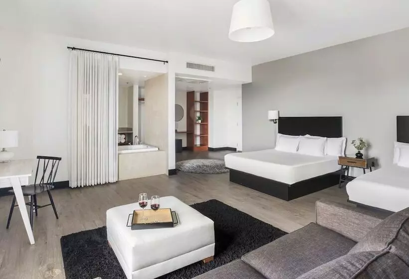 酒店 Casa 425 + Lounge, A Four Sisters Inn