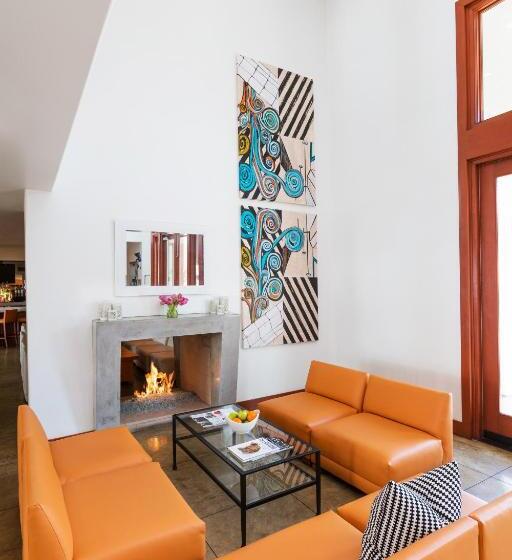 فندق Casa 425 + Lounge, A Four Sisters Inn